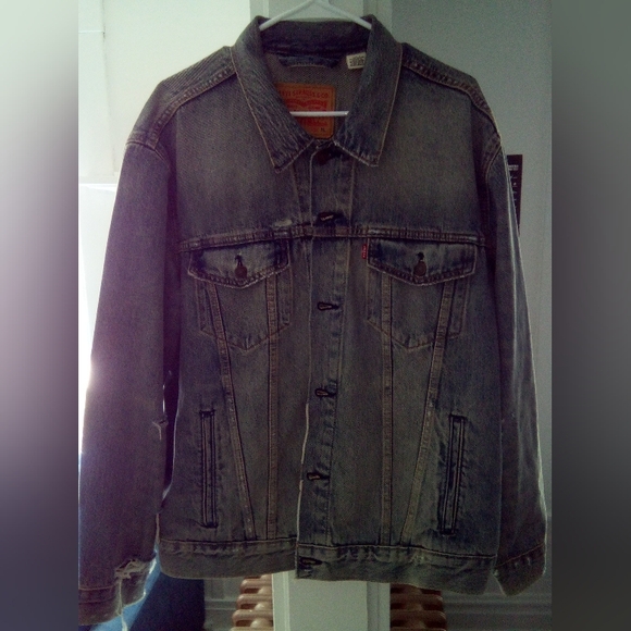 Levis XL Blue Jean Jacket - Picture 3 of 8